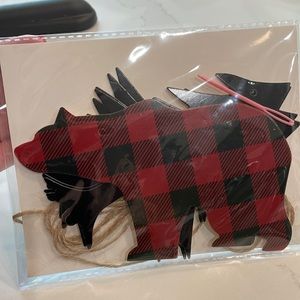 Bear/tree banner on string